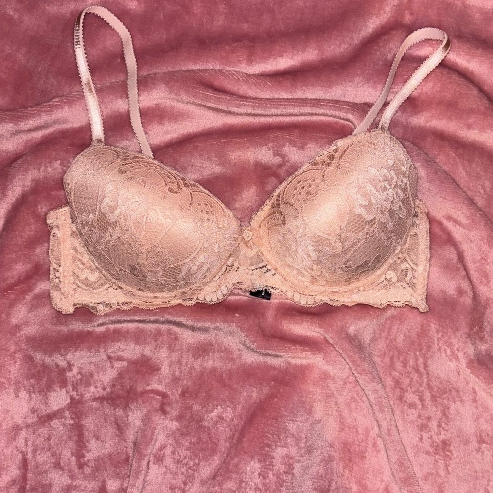 H&M Blush Lace Bra